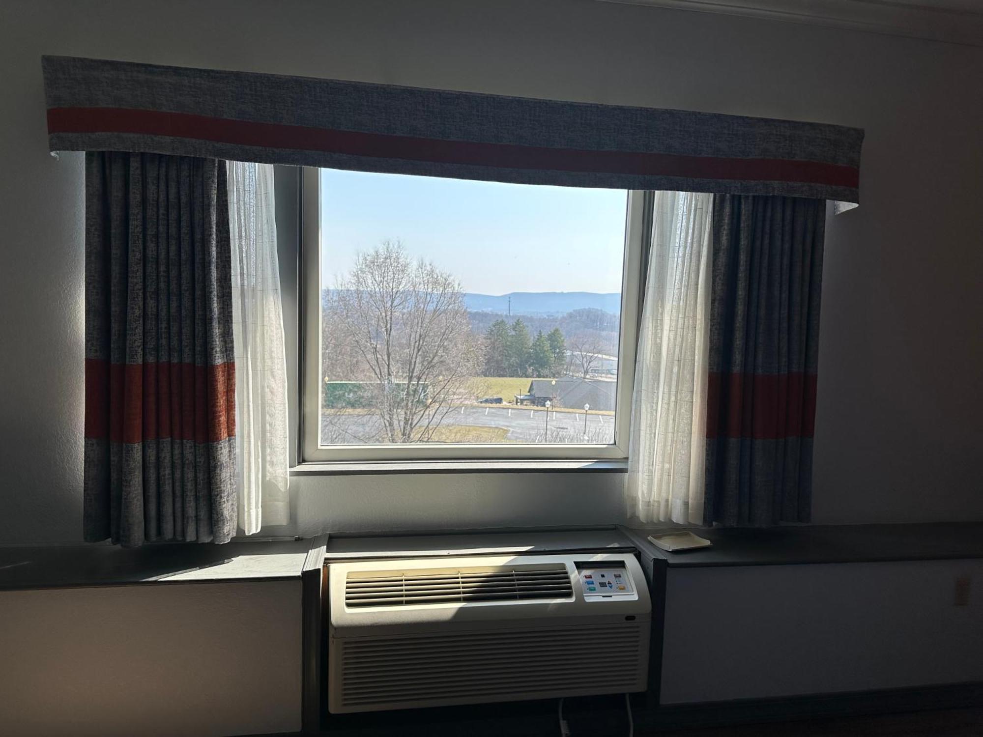 Inn At Mountainview Greensburg Esterno foto